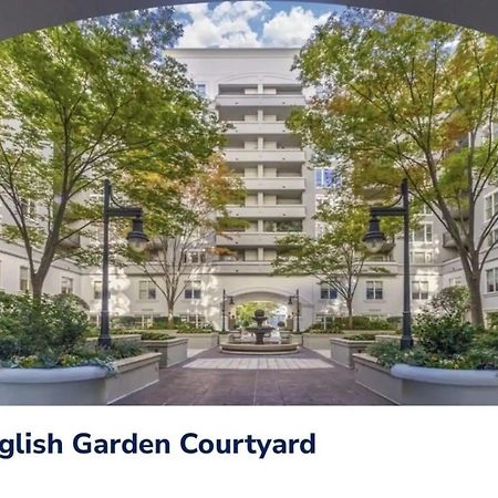 Spacious 2 Bedroom 2 Bathroom Apartment With Balcony In Uptown Charlotte! City Views & Free Parking! מראה חיצוני תמונה