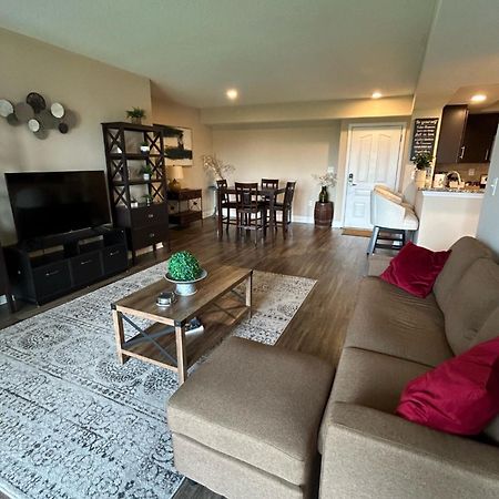 Spacious 2 Bedroom 2 Bathroom Apartment With Balcony In Uptown Charlotte! City Views & Free Parking! מראה חיצוני תמונה
